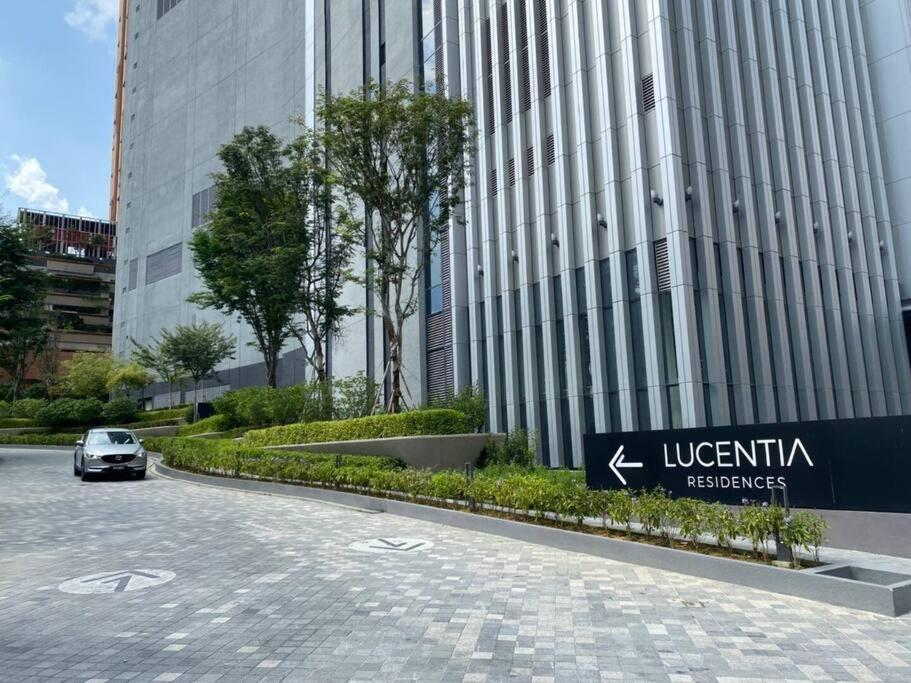 Apartment At Bukit Bintang Lalaport 32nd Flr Klcc View