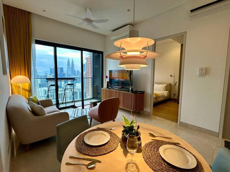 Apartment At Bukit Bintang Lalaport 32nd Flr Klcc View *