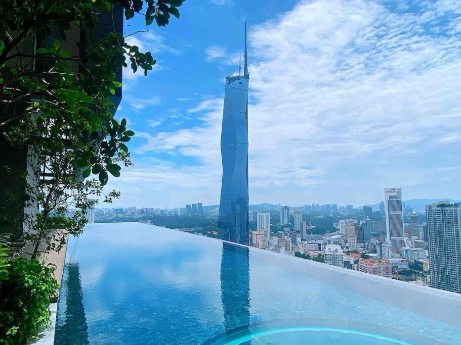 At Bukit Bintang Lalaport 32nd Flr Klcc View *