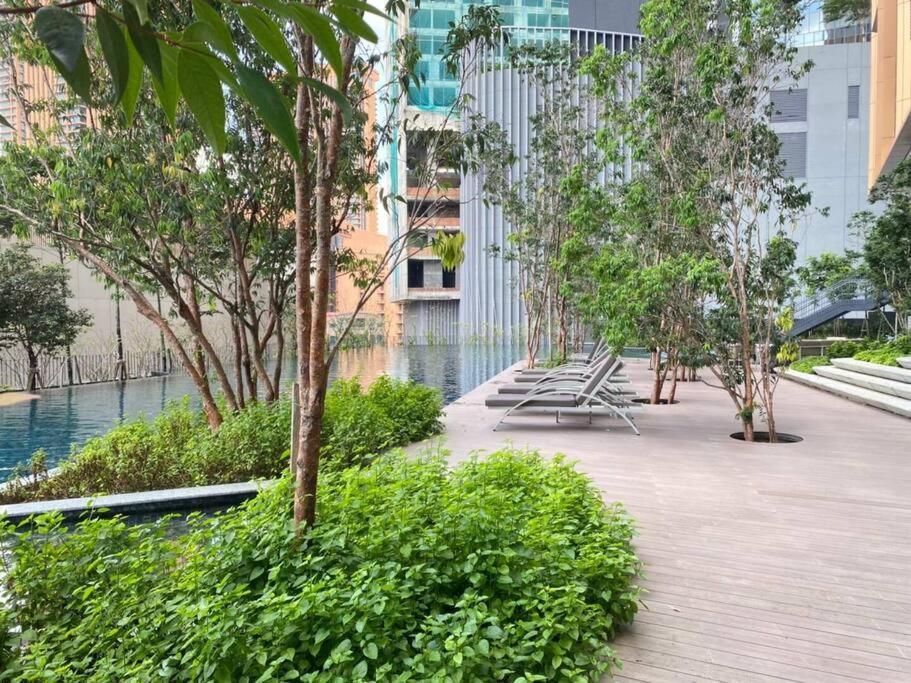 Apartment At Bukit Bintang Lalaport 32nd Flr Klcc View *