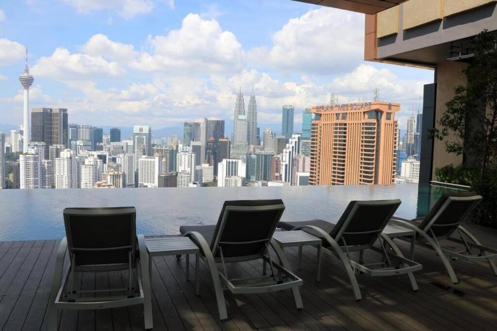 At Bukit Bintang Lalaport 32nd Flr Klcc View *
