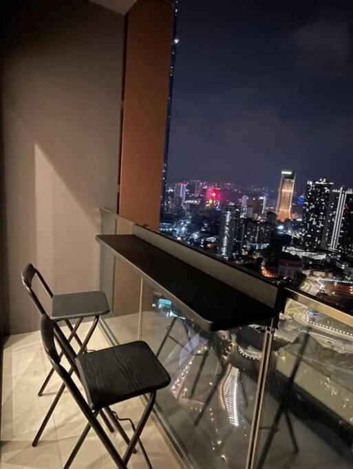 Apartment At Bukit Bintang Lalaport 32nd Flr Klcc View *